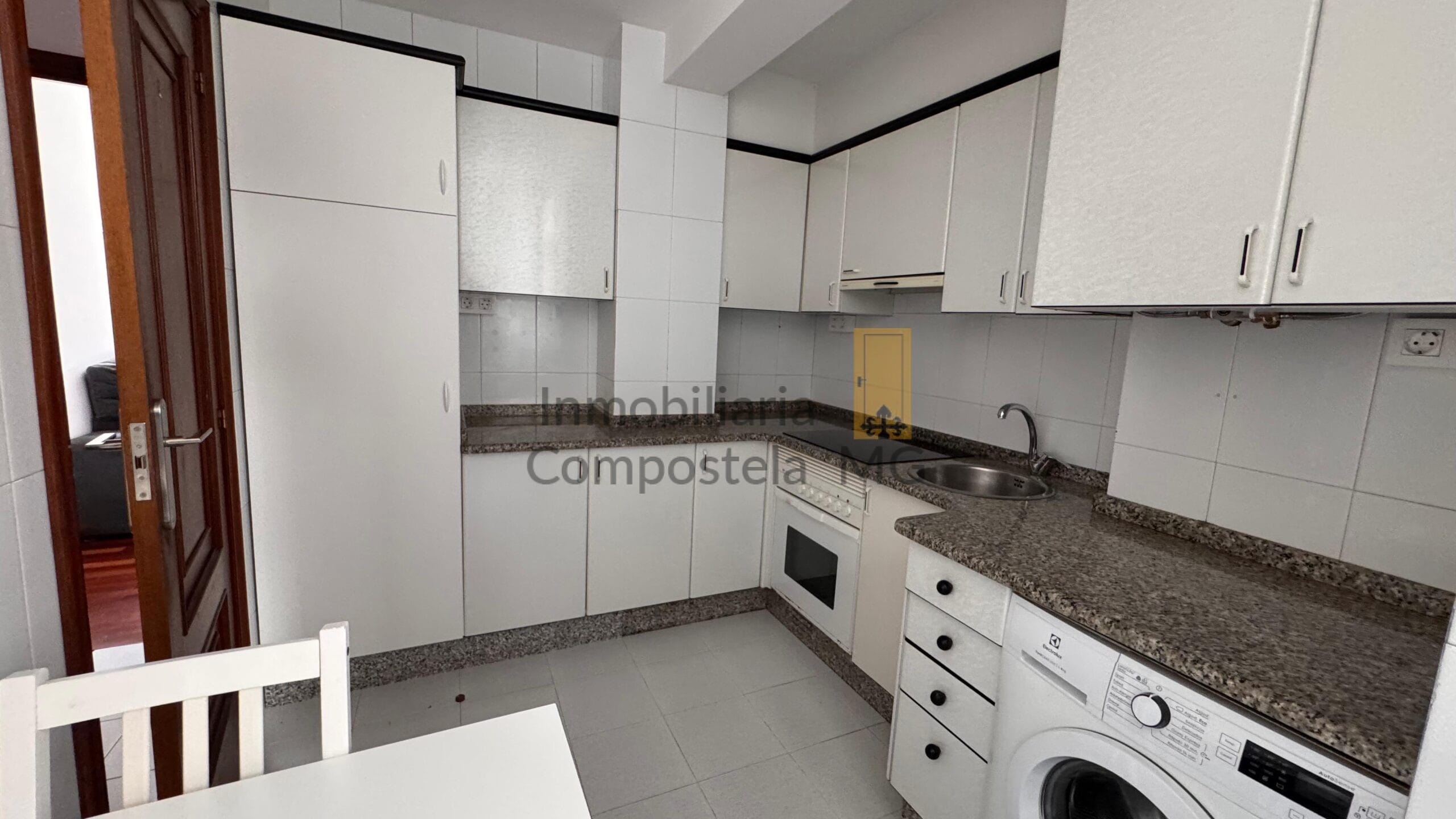 PISO EN ALQUILER EN O MILLADOIRO (13)