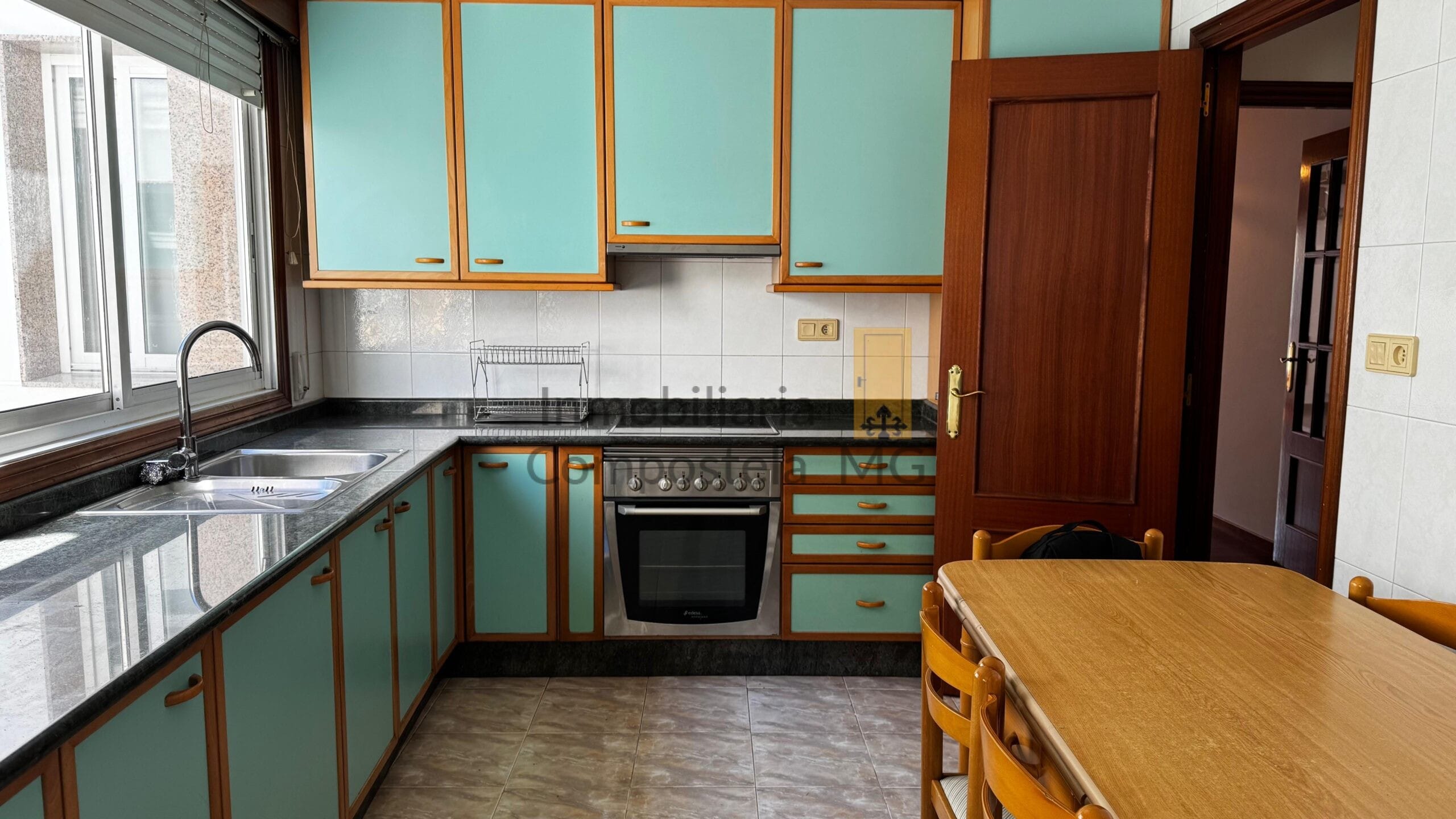 Piso en alquiler en Calle Pardiñeiros (2)