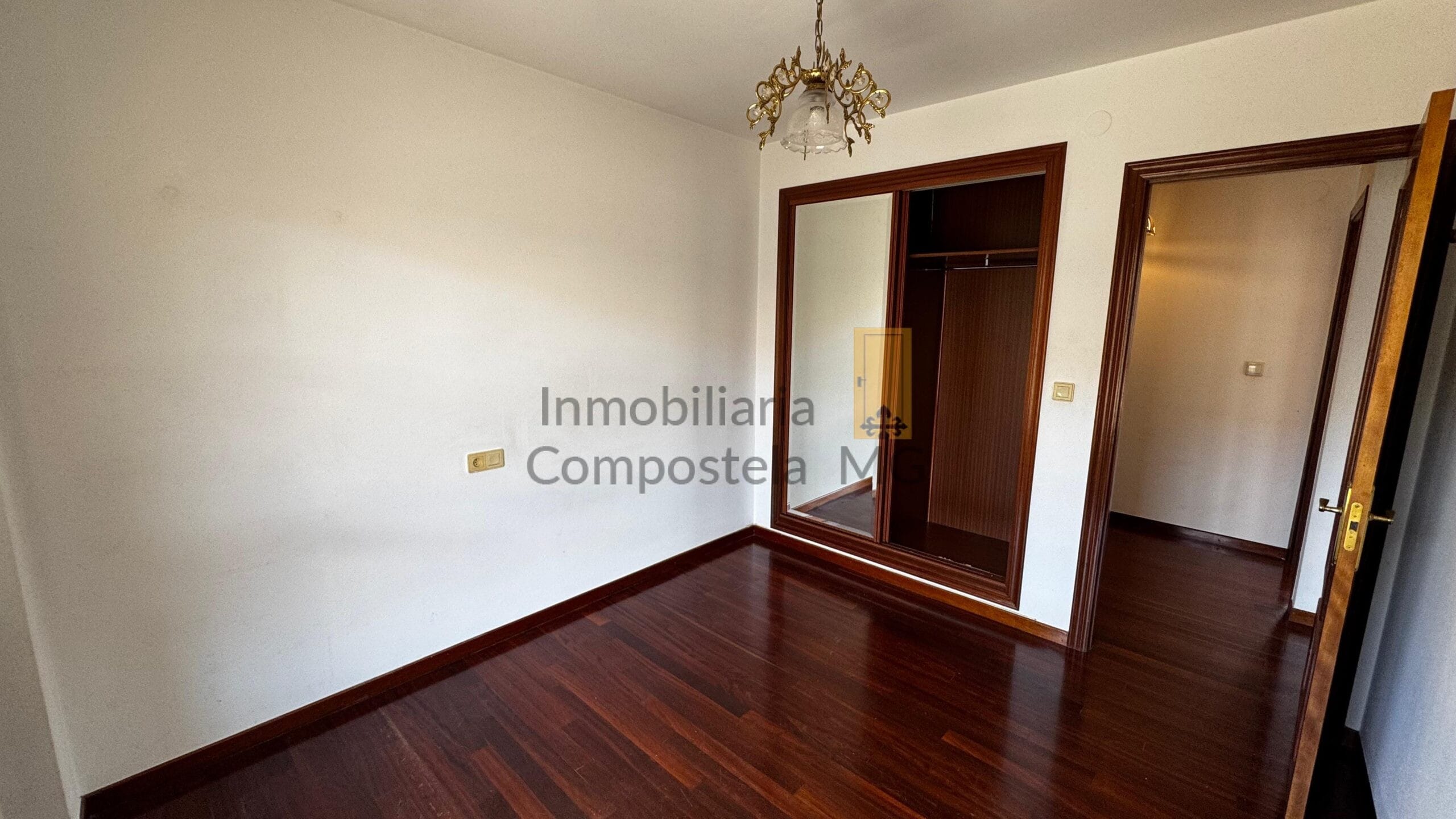 Piso en alquiler en Calle Pardiñeiros (23)