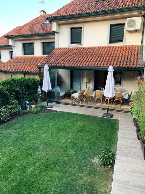 chalet en venta en Santiago de Compostela (34)