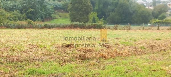 terreno en venta en Ames (4)