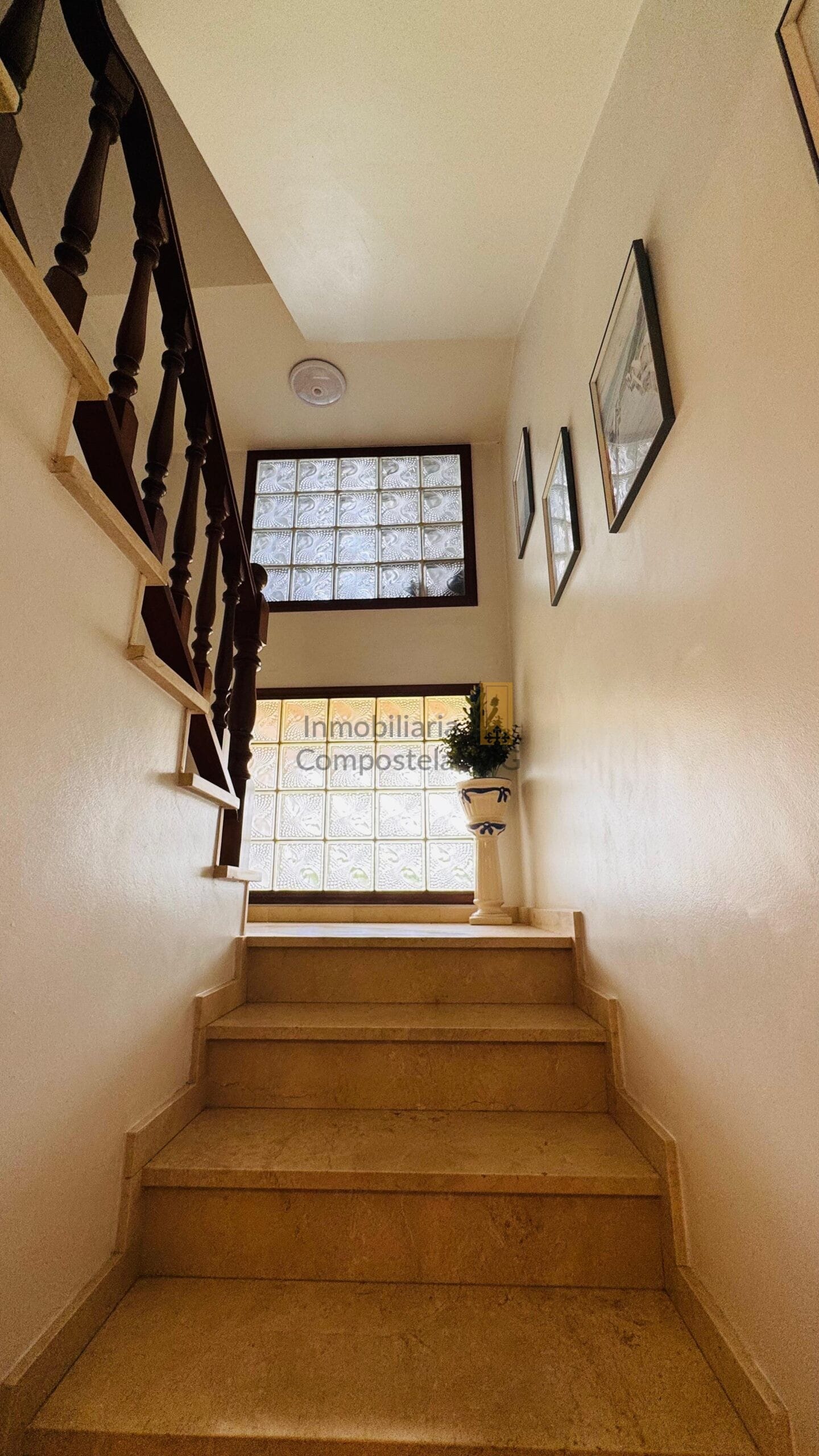 Casa Chalet independiente en venta en Calle do Romaño (12)
