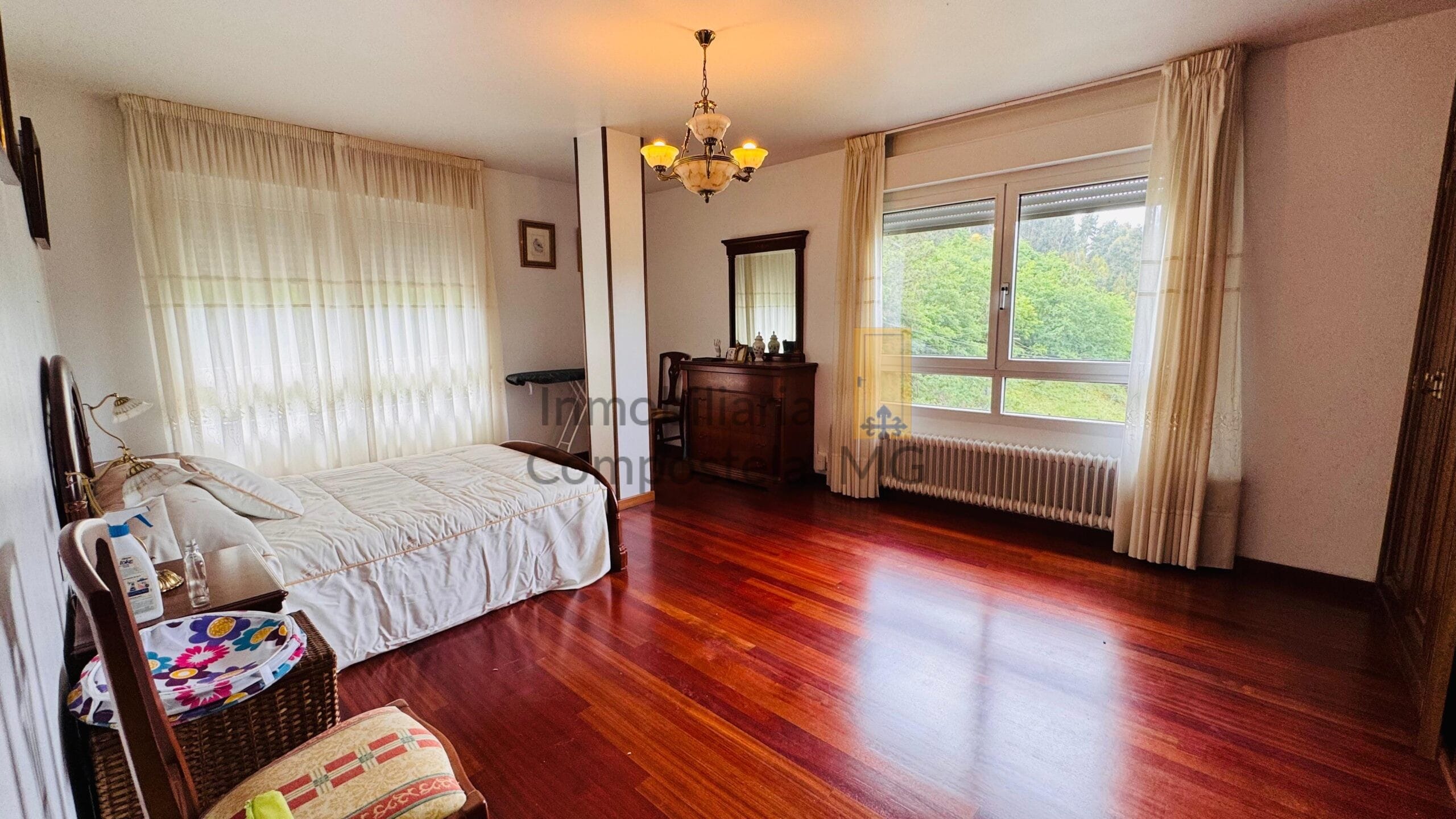 Casa Chalet independiente en venta en Calle do Romaño (28)