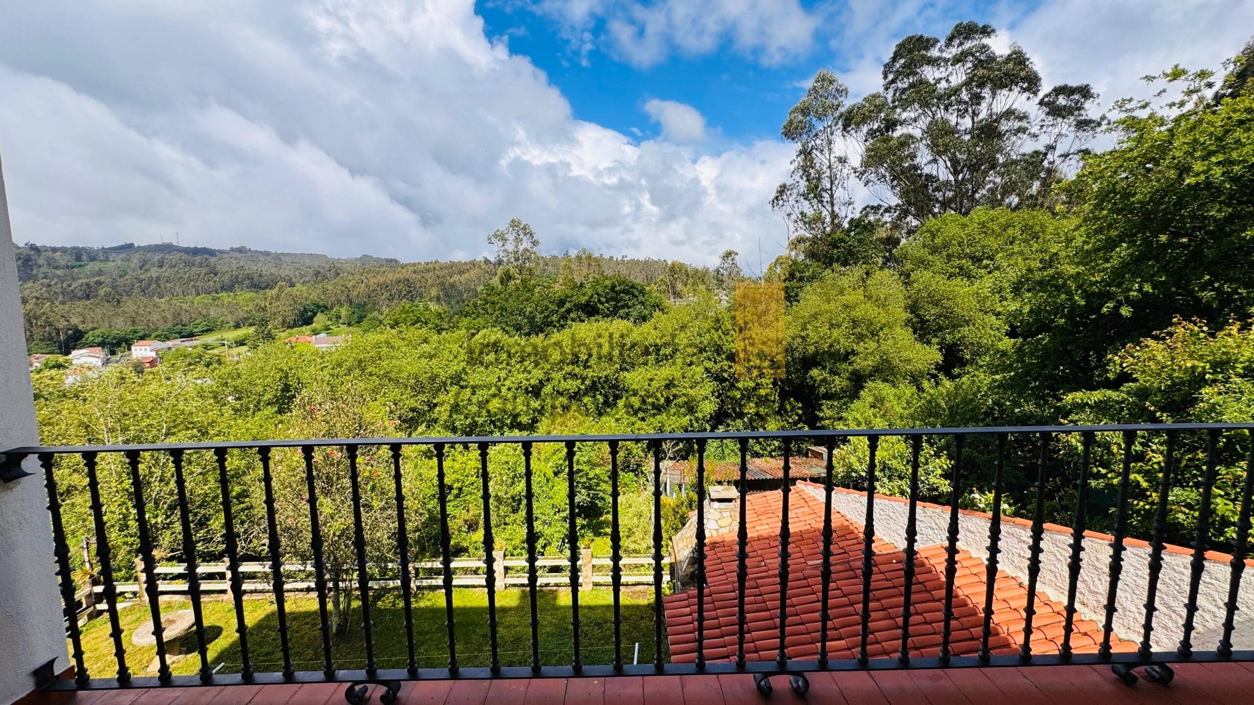 Casa Chalet independiente en venta en Calle do Romaño (3)
