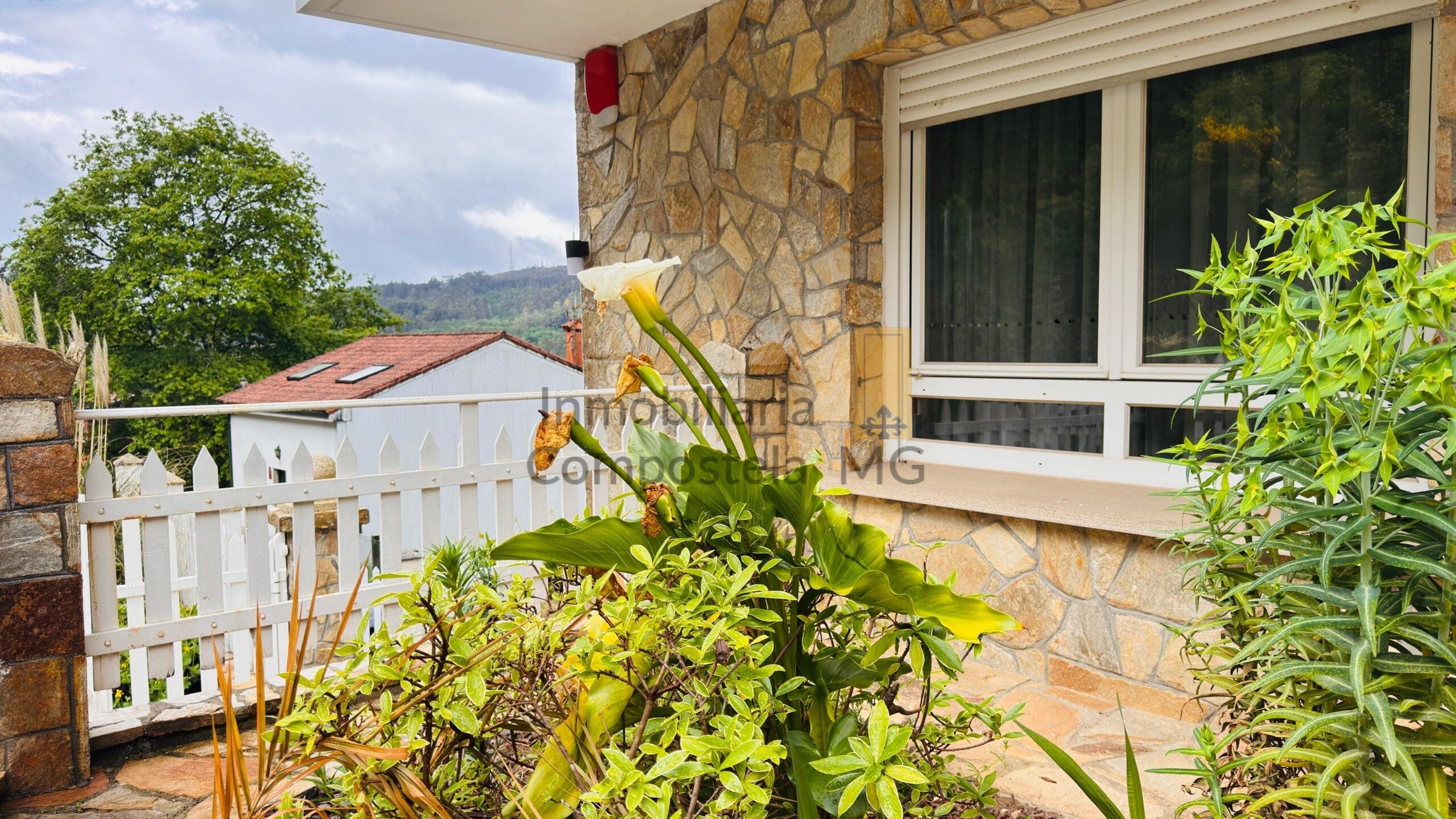 Casa Chalet independiente en venta en Calle do Romaño (33)