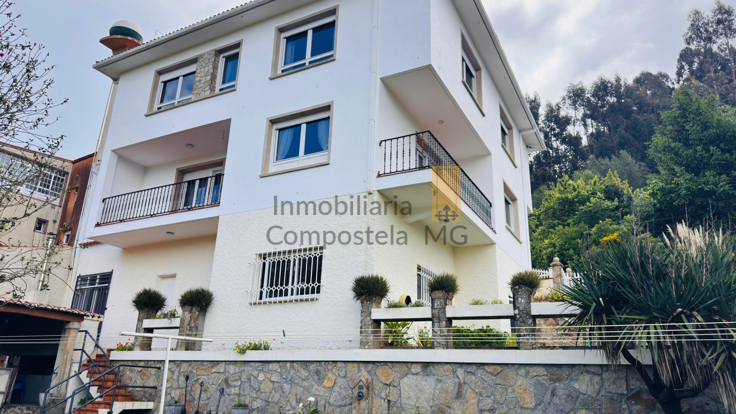 Casa Chalet independiente en venta en Calle do Romaño (41)