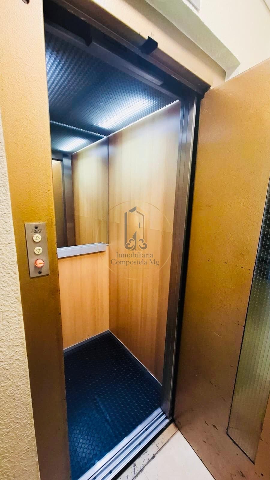 Piso en venta en calle Barcelona Vigo (20)